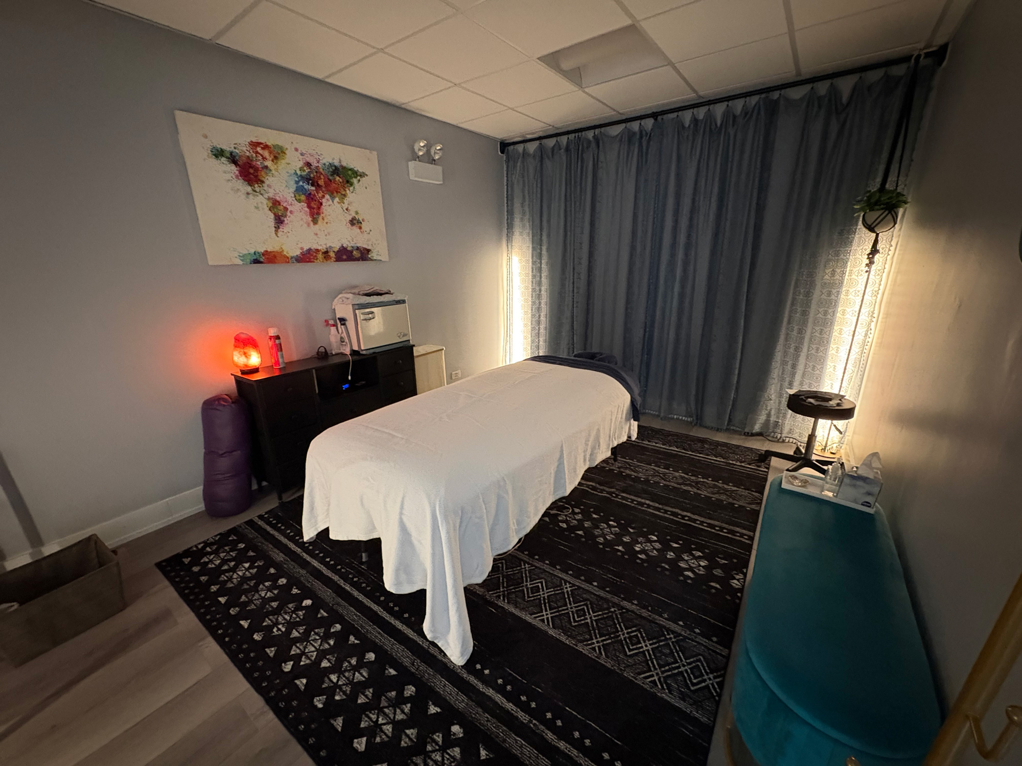 Restorative massage therapy treatment room
